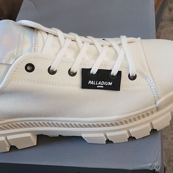 Palladium Revolt Lo TX women's size 11 Nib - Picture 2 of 6